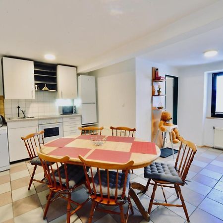 Charming Attic Apartment Near Messe Wien And Center Exteriör bild