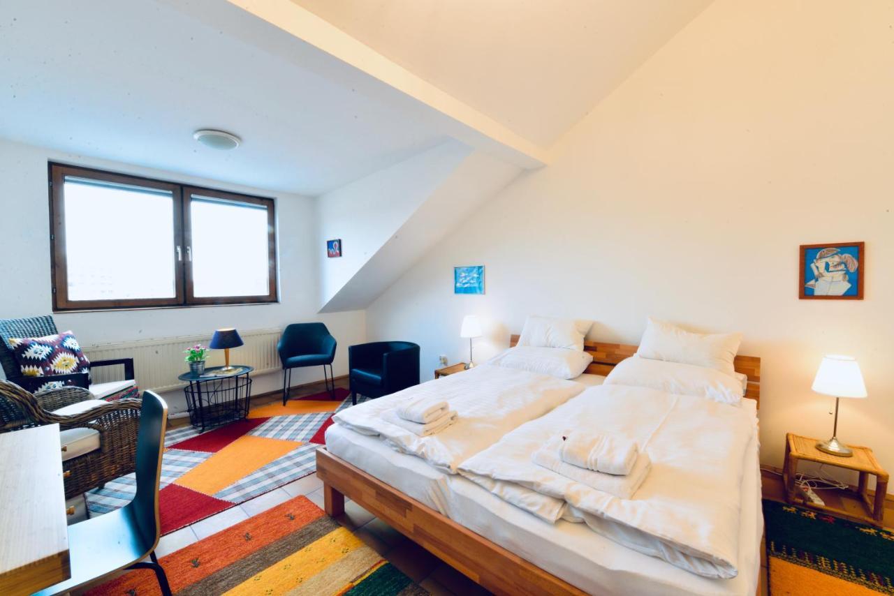 Charming Attic Apartment Near Messe Wien And Center Exteriör bild