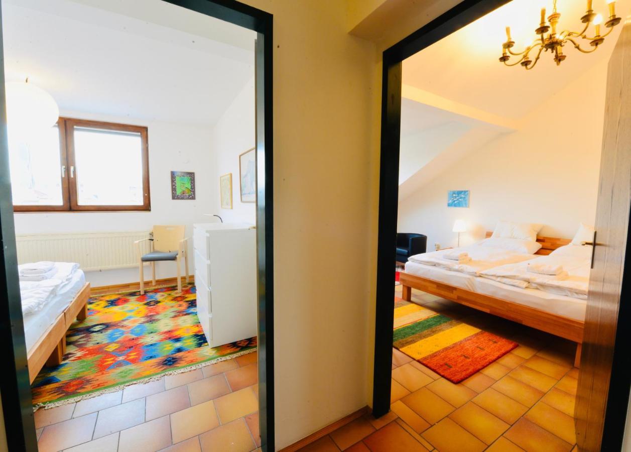 Charming Attic Apartment Near Messe Wien And Center Exteriör bild