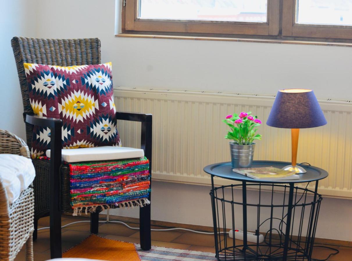 Charming Attic Apartment Near Messe Wien And Center Exteriör bild