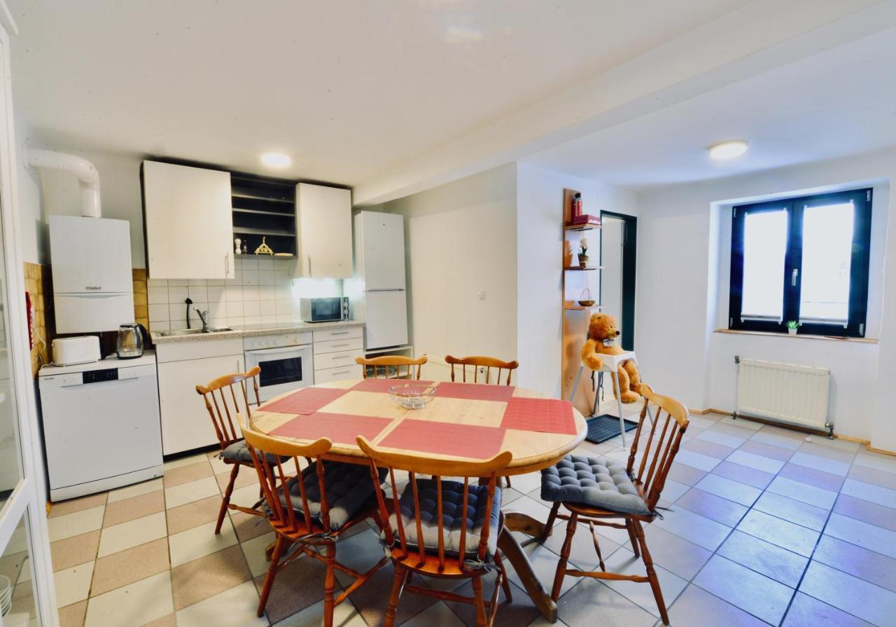 Charming Attic Apartment Near Messe Wien And Center Exteriör bild